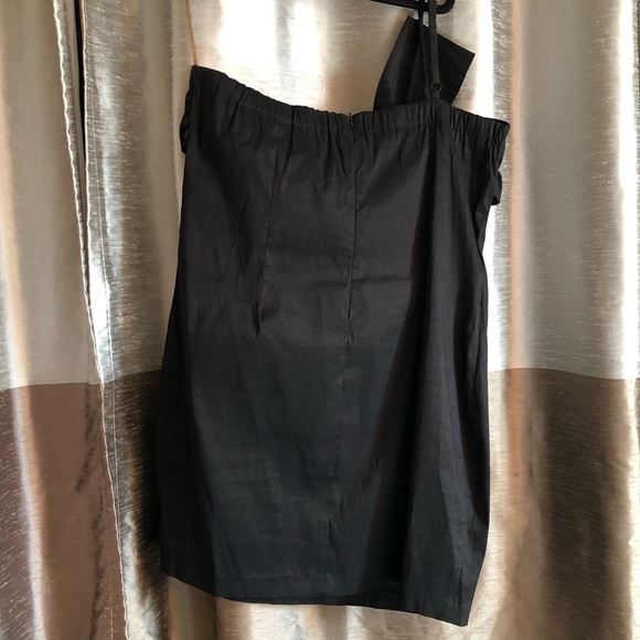 Plus size little black dress - Picture 2 of 4